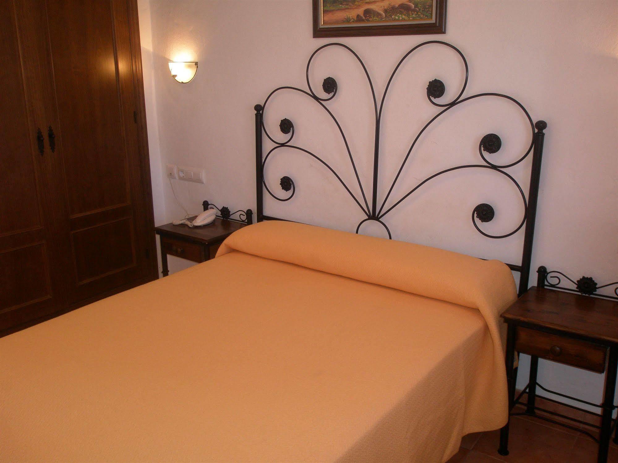 Hotel Cortijo Los Gallos Чиклана-де-ла-Фронтера Экстерьер фото