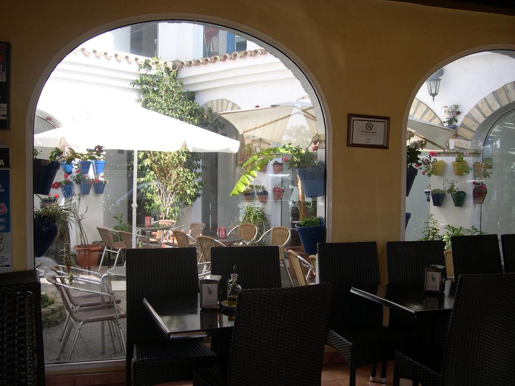 Hotel Cortijo Los Gallos Чиклана-де-ла-Фронтера Экстерьер фото